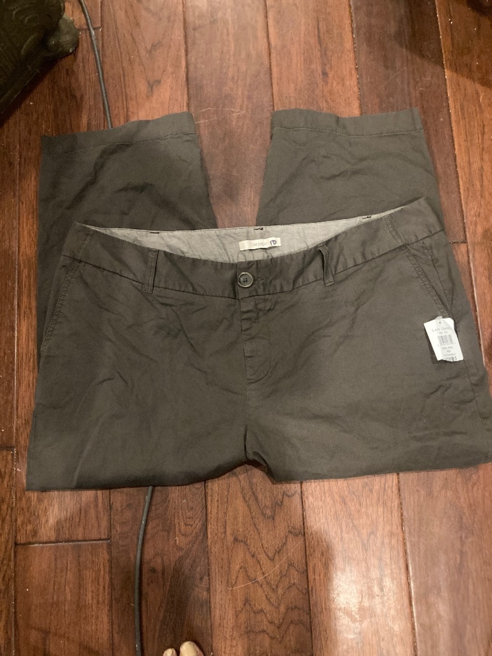 Sejour capri pants plus size